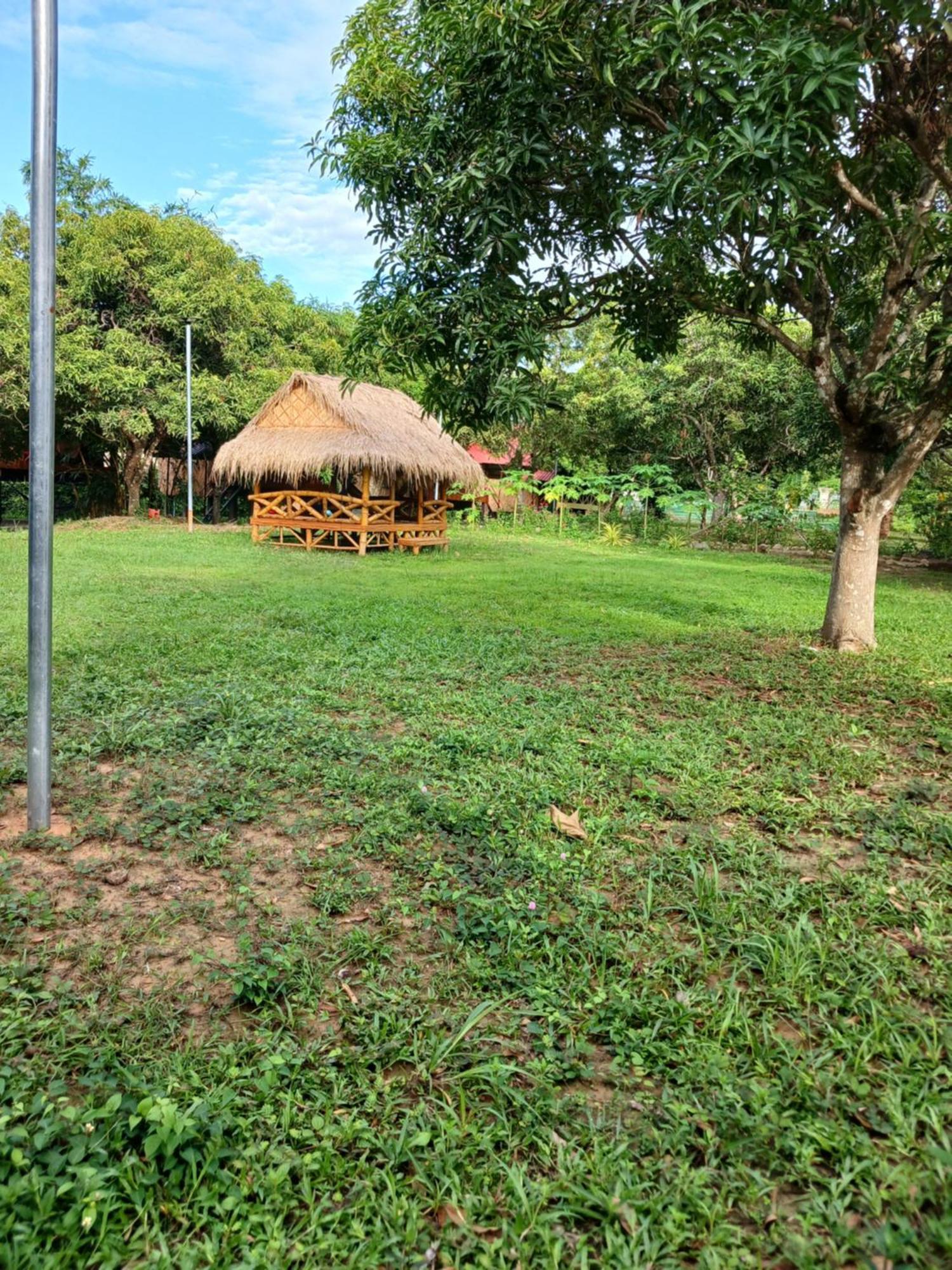 Hotel Le Soleil Kep Esterno foto