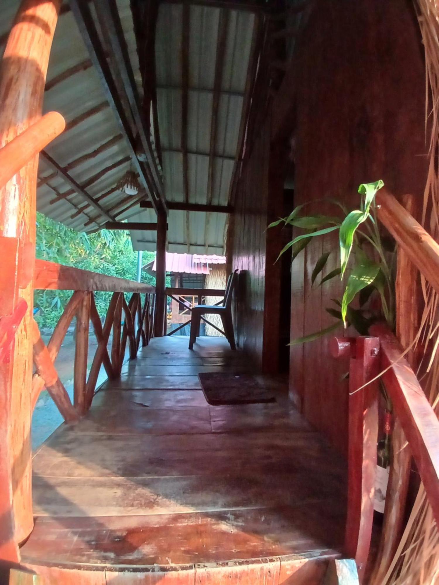 Hotel Le Soleil Kep Esterno foto